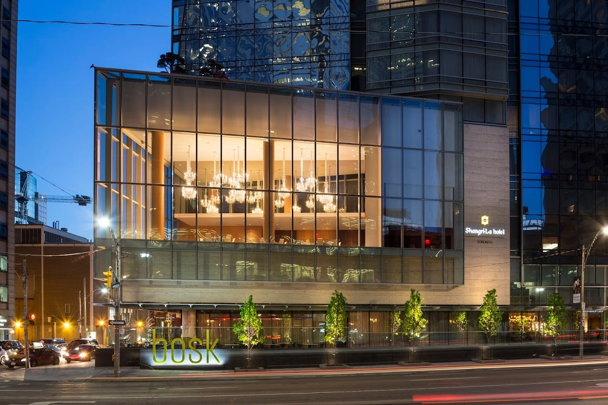 Shangri-La Hotel, Toronto 4
