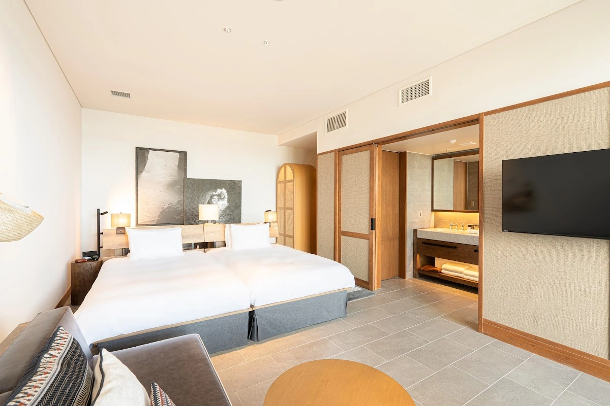 One Suite THE GRAND 2